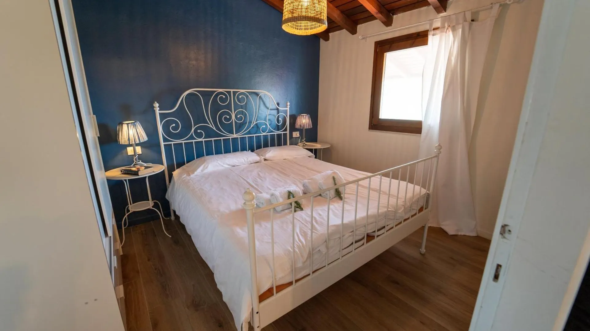 Sivinos Camping Boutique Manerba del Garda Italia